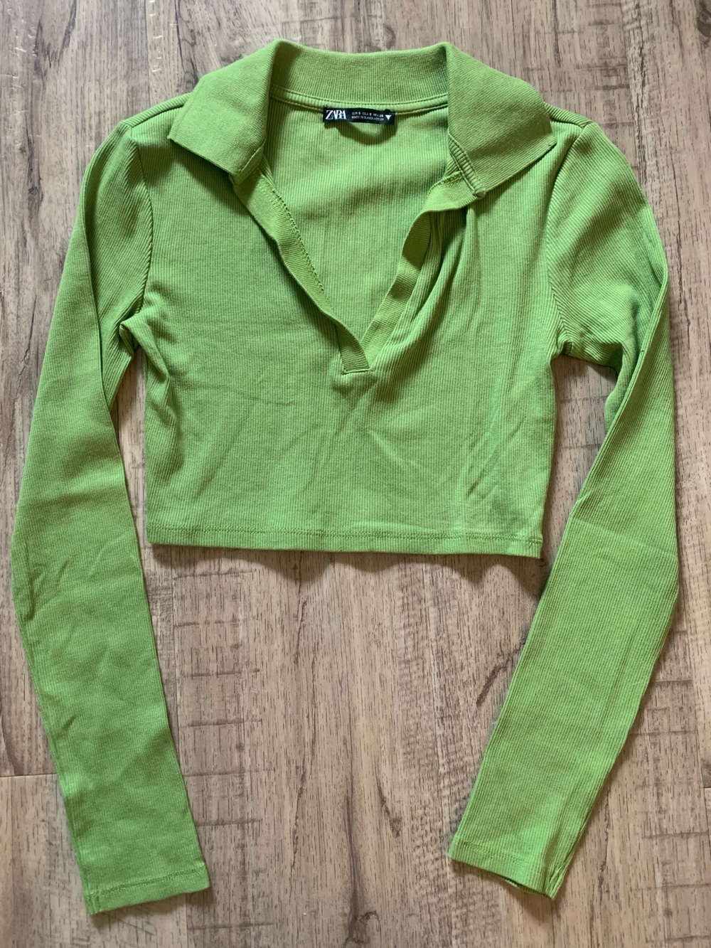 ⭐️2 for $20⭐️ Zara Light Green Ribbed Long Sleeve Polo